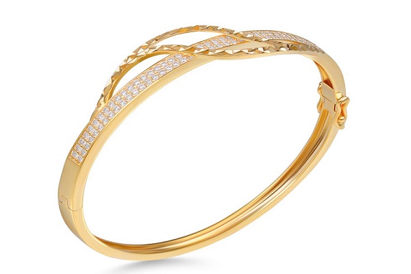 Mẹo chọn lắc tay vàng đẹp và mang tính thẩm mỹ là điều được Ngọc Thịnh Jewelry Đà Nẵng chú trọng năm