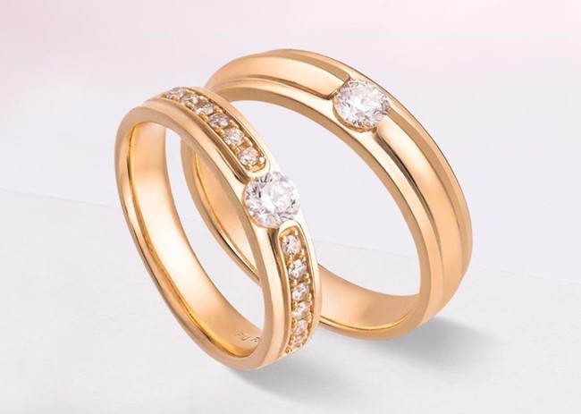 Mẫu nhẫn kim cương hột xoàn cưới cho cặp đôi