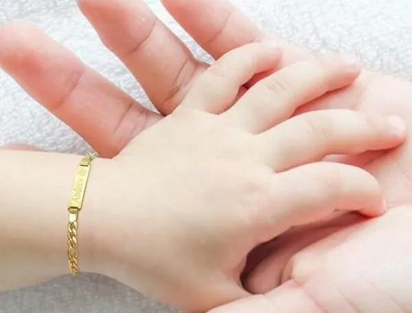 Mẫu trang sức vàng cho trẻ em đẹp